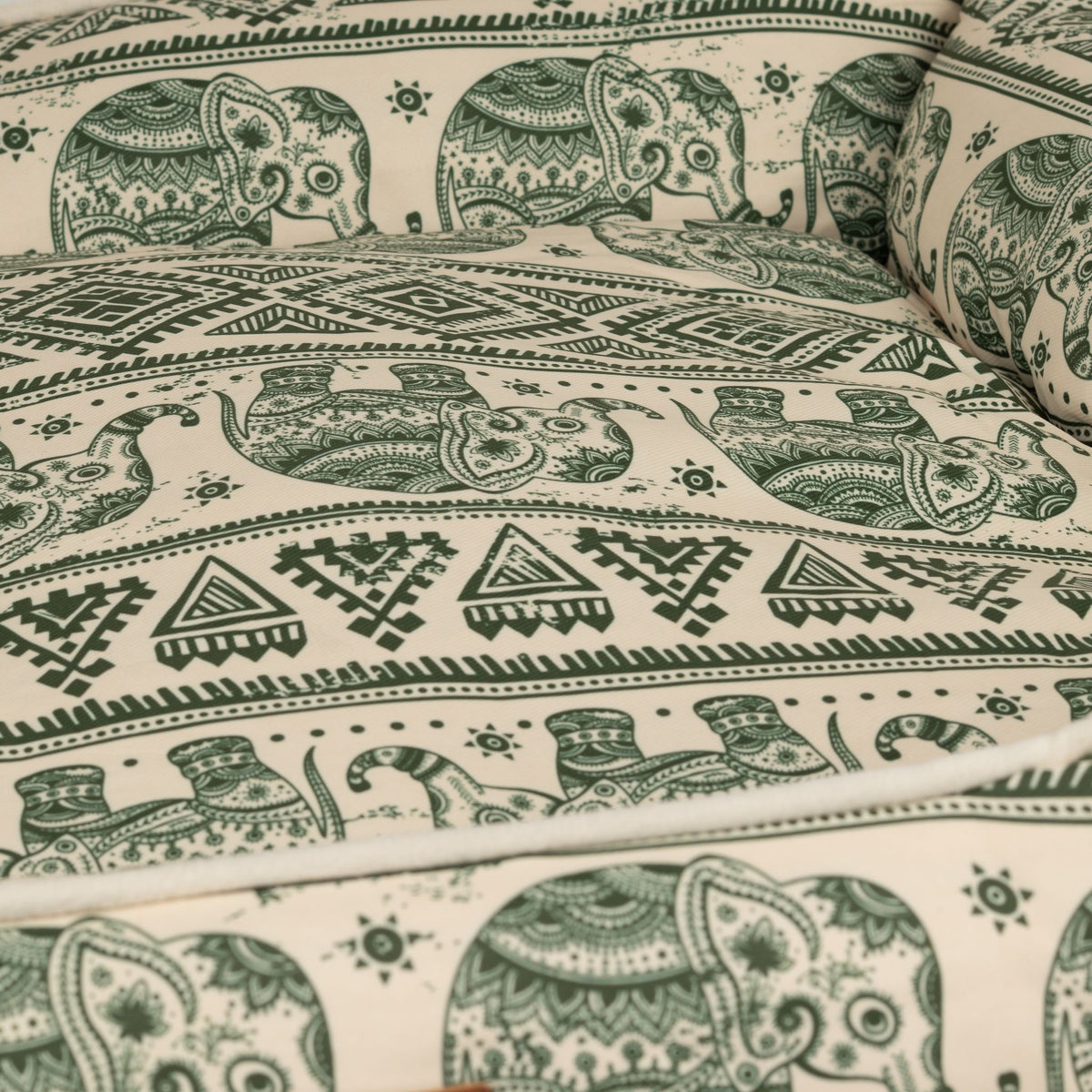 PAW Bed – Lucky Elephant – Green – 60 × 50 × 14cm